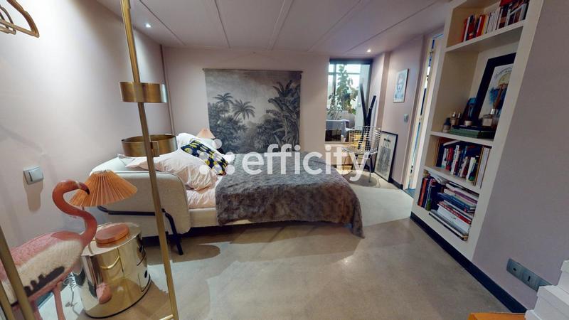 Loft - 149 m² - 4 pièces