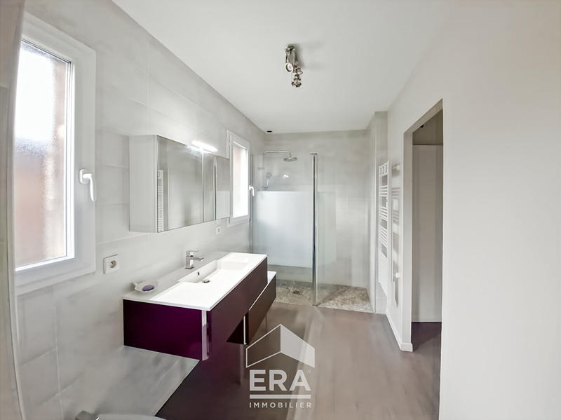 Maison - 153 m² - 6 pièces