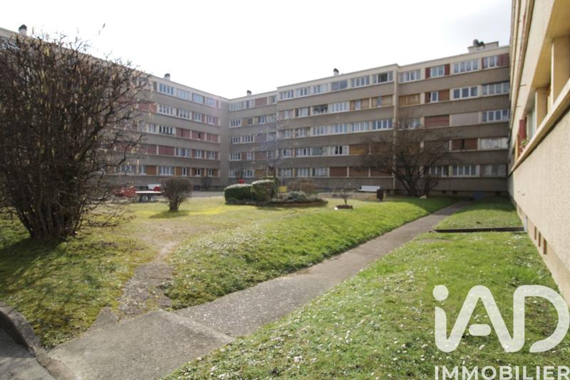 Appartement - 85 m² - 5 pièces