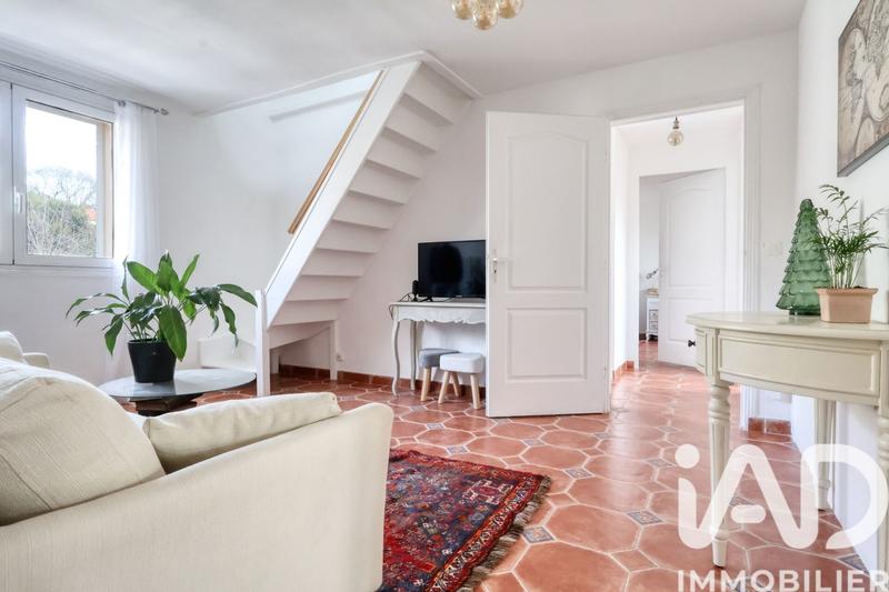 Maison - 228 m² - 8 pièces