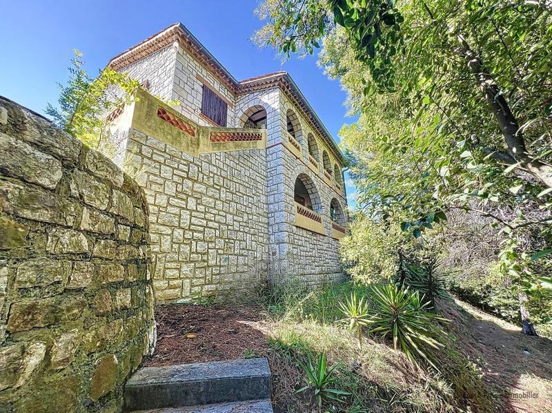 Maison - 114 m² - 4 pièces