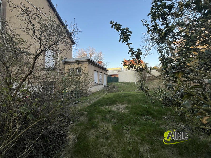 Maison - 207 m² - 10 pièces