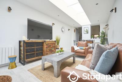 Chambre - 12 m² - 1 pièce