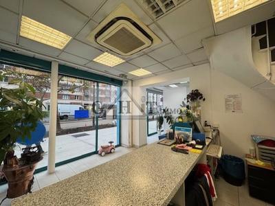 Local commercial - 227 m²