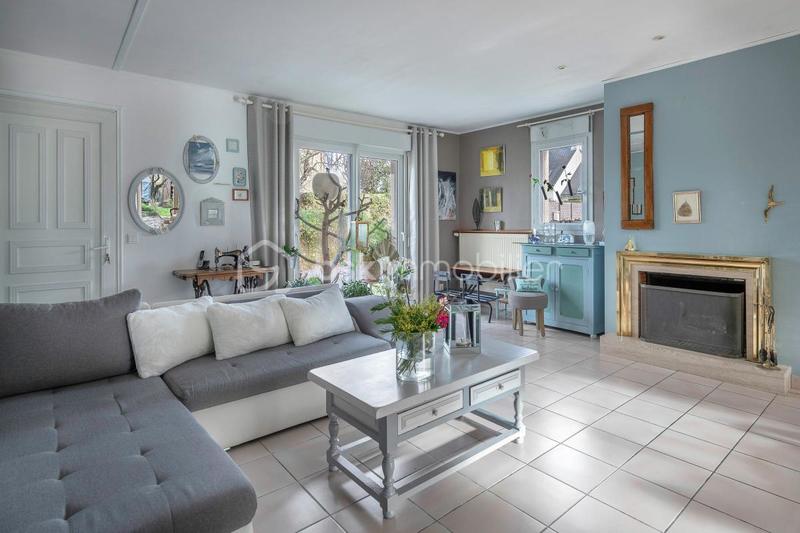 Maison - 140 m² - 6 pièces