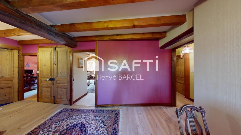 Maison - 218 m² - 6 pièces