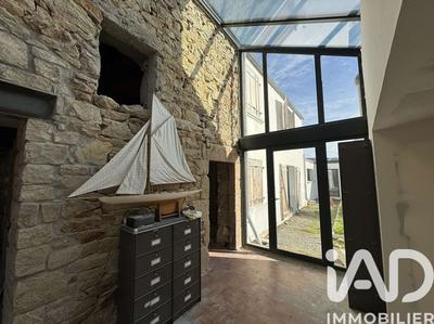 Maison - 200 m² - 6 pièces