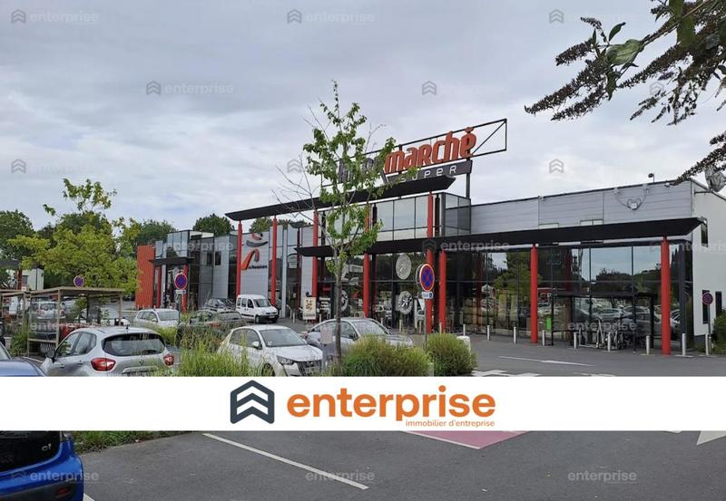 Local commercial - 950 m²