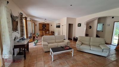 Maison - 182 m² - 6 pièces