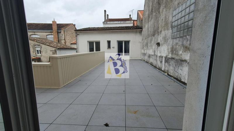 Maison de ville - 280 m² - 10 pièces