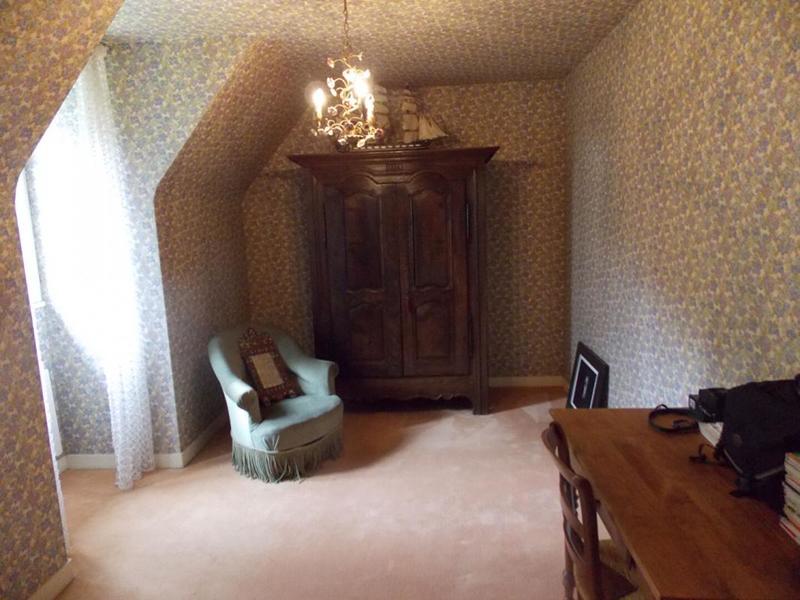 Maison - 230 m² - 8 pièces