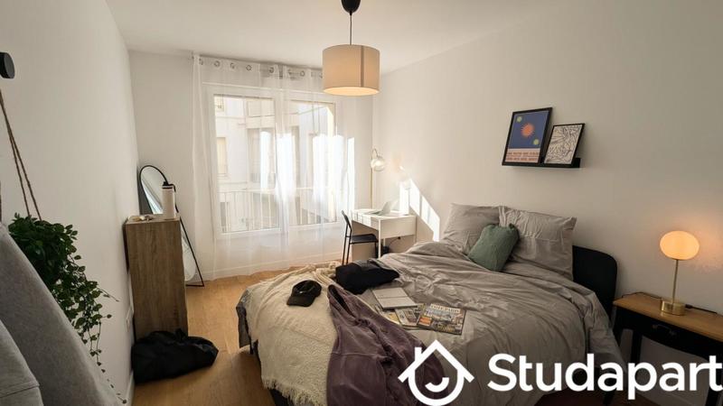 Chambre - 10 m² - 1 pièce