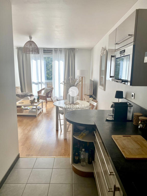 Appartement - 49 m² - 2 pièces