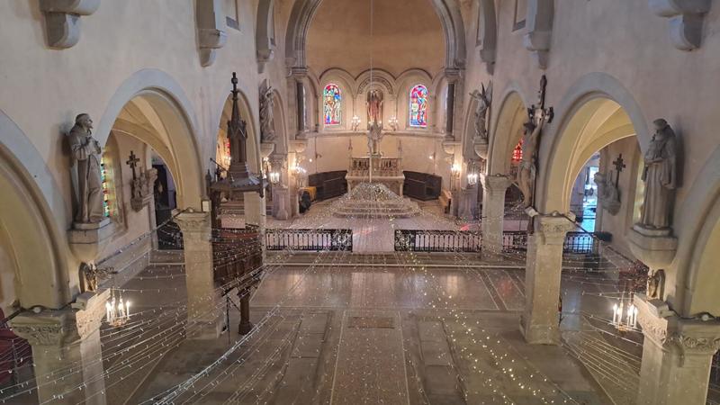 Propriété - 550 m² - 4 pièces