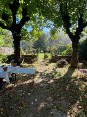 Maison - 410 m² - 11 pièces