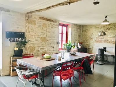 Maison - 187 m² - 7 pièces