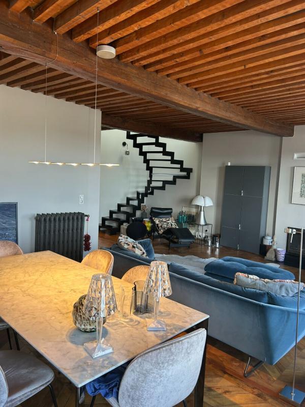 Appartement - 179 m² - 7 pièces