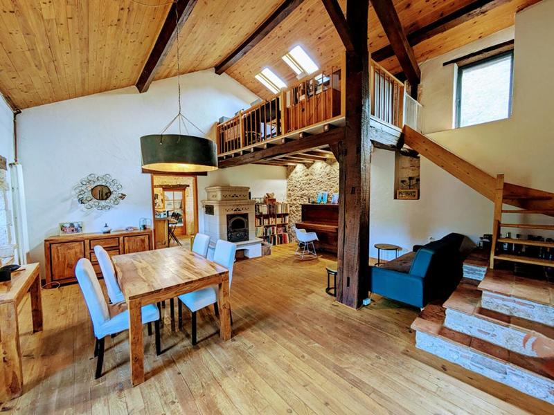 Maison - 224 m² - 7 pièces