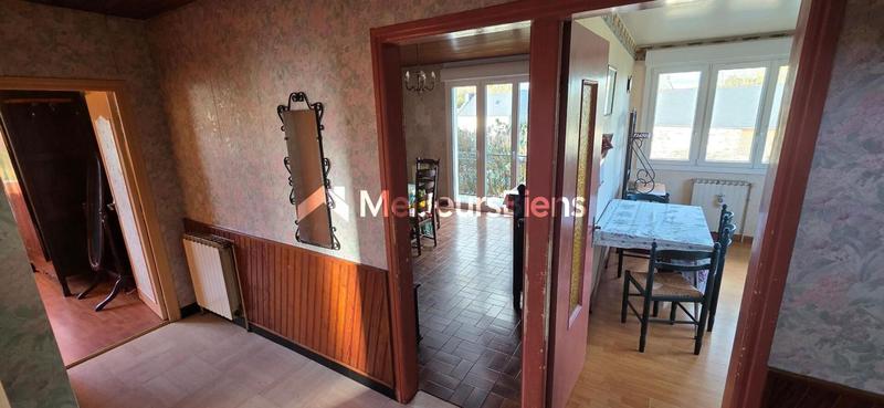 Maison - 145 m² - 9 pièces