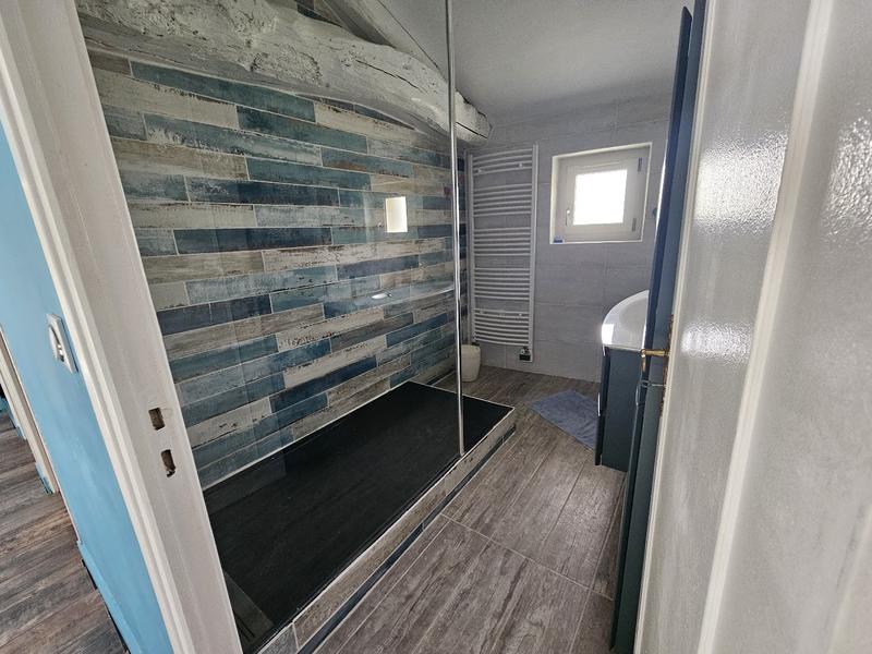 Maison - 247 m² - 8 pièces