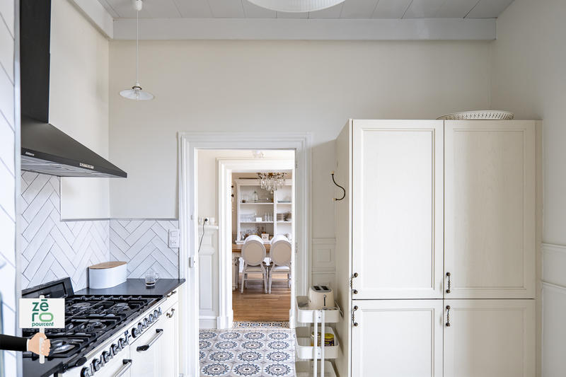 Maison - 256 m² - 8 pièces