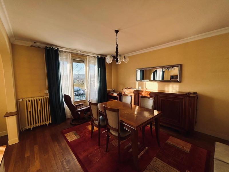 Maison - 93 m² - 4 pièces