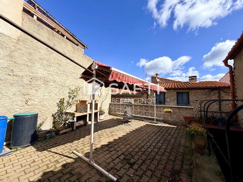 Maison de village - 105 m² - 4 pièces