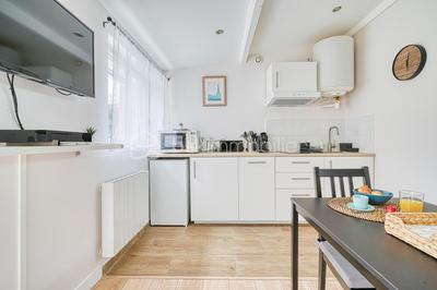 Studio - 24 m² - 1 pièce