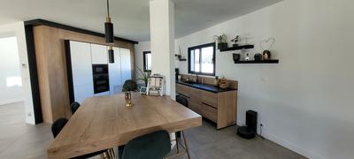 Villa - 234 m² - 6 pièces