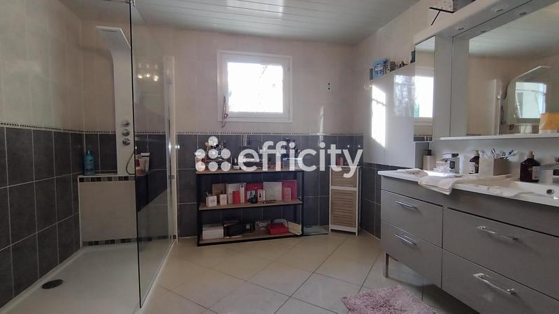 Pavillon - 128 m² - 5 pièces