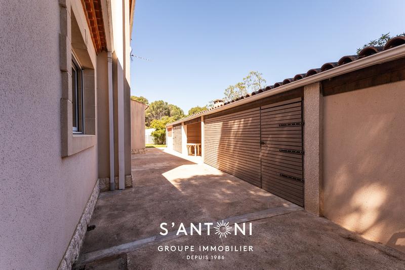 Maison - 202 m² - 8 pièces