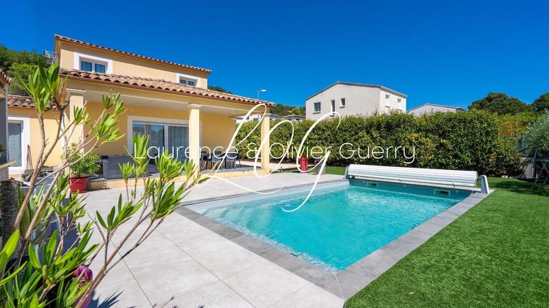 Maison - 121 m² - 5 pièces