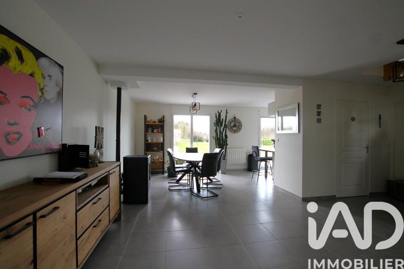 Maison - 99 m² - 5 pièces