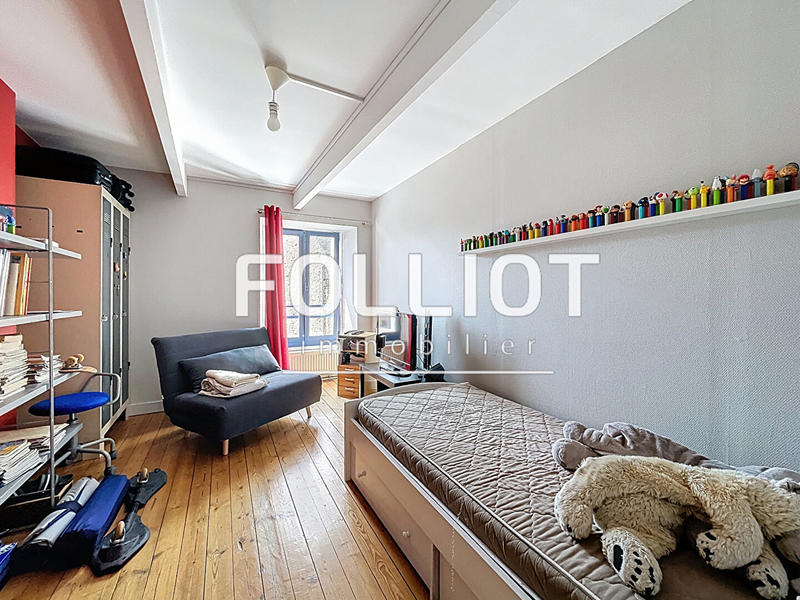 Maison - 182 m² - 7 pièces