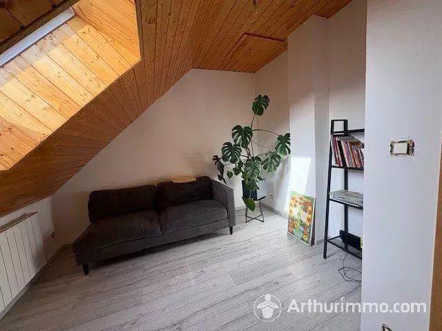 Maison - 167 m² - 9 pièces