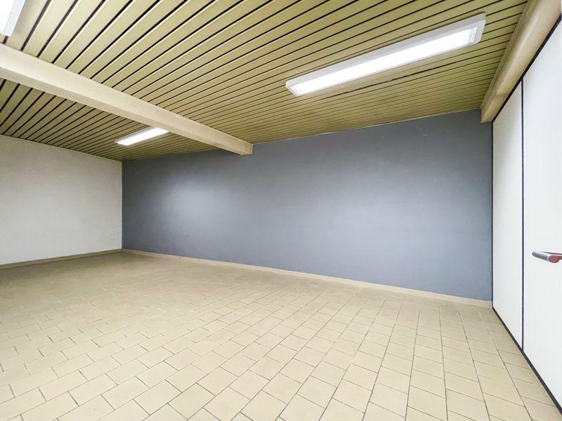 Maison - 300 m² - 6 pièces