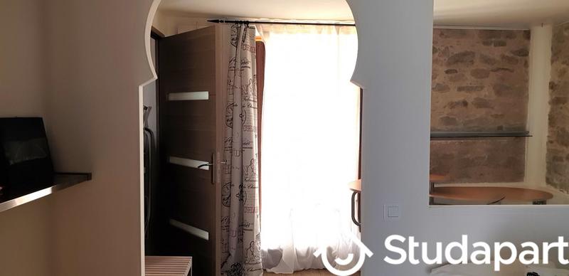 Chambre - 14 m² - 1 pièce