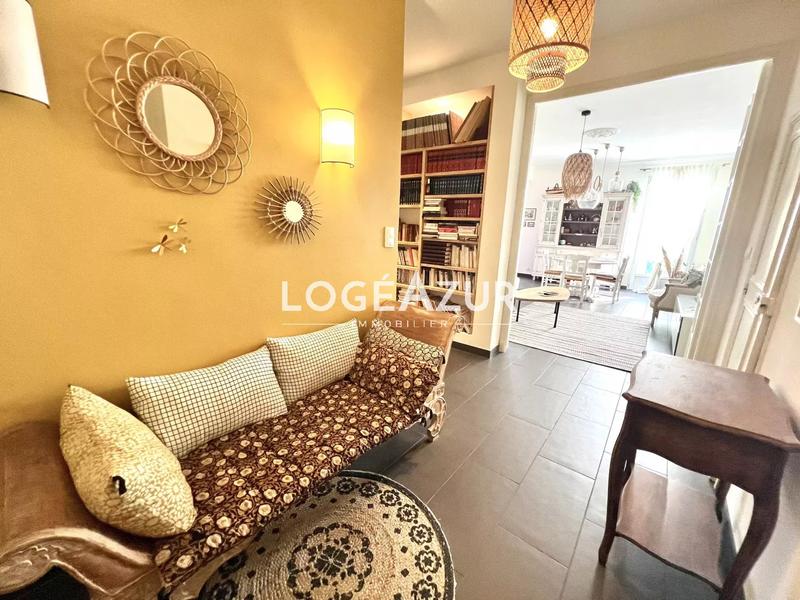 Appartement - 82 m² - 3 pièces