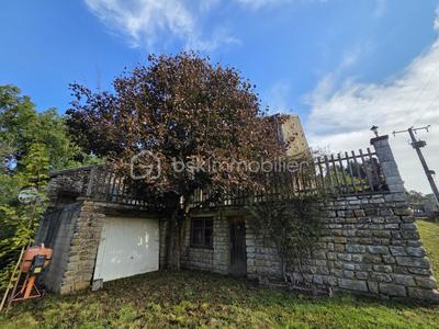 Maison de ville - 180 m² - 3 pièces