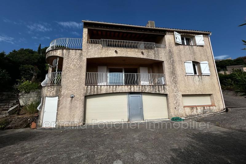 Maison - 200 m² - 7 pièces