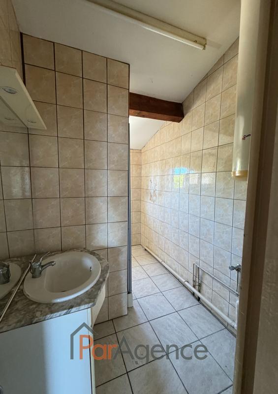 Maison - 169 m² - 9 pièces