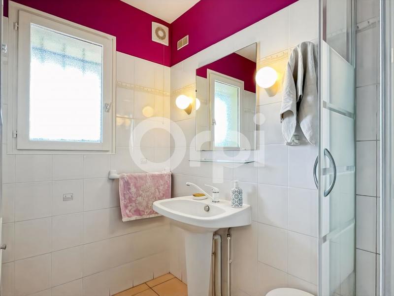 Propriété - 308 m² - 9 pièces