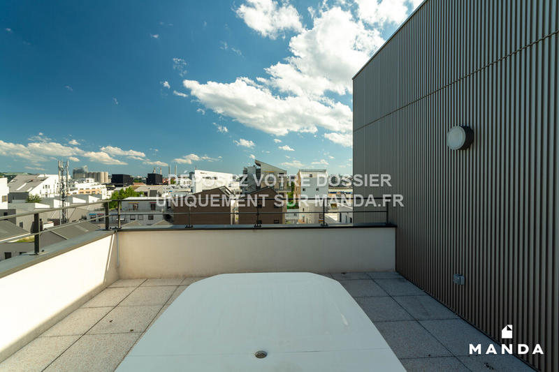 Appartement - 90 m² - 4 pièces