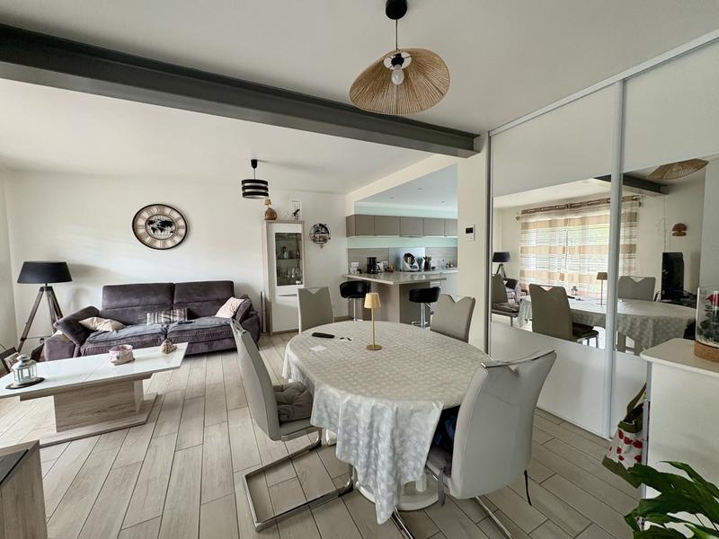 Villa - 102 m² - 4 pièces