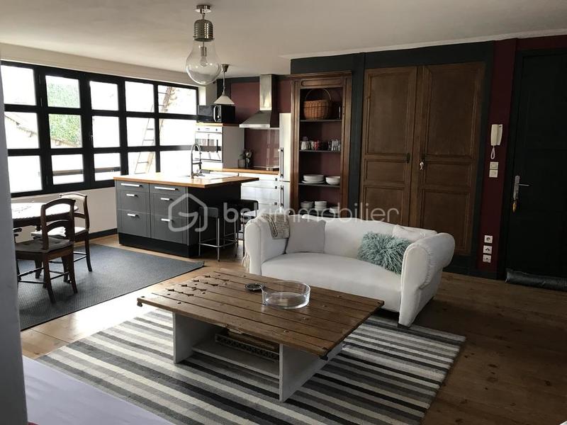Propriété - 473 m² - 14 pièces