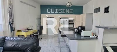 Immeuble - 445 m² - 11 pièces