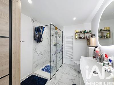 Maison - 190 m² - 9 pièces