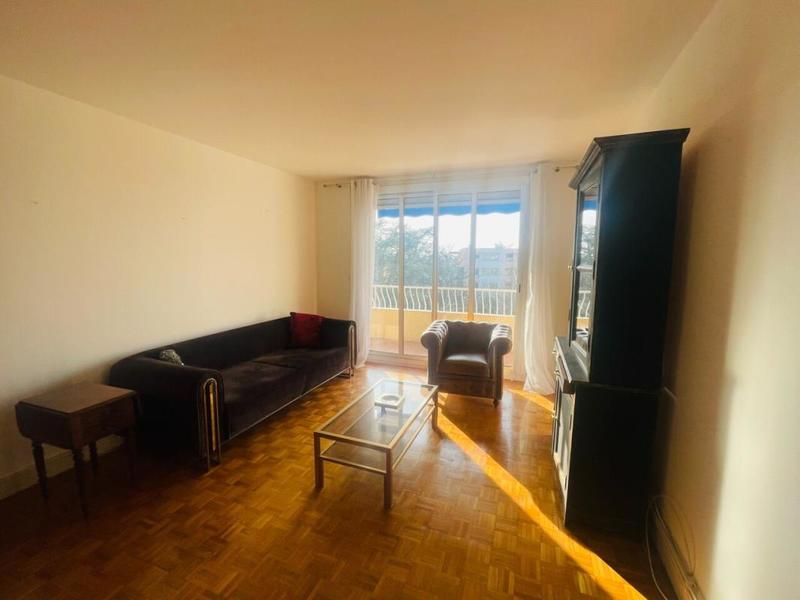 Appartement - 81 m² - 5 pièces