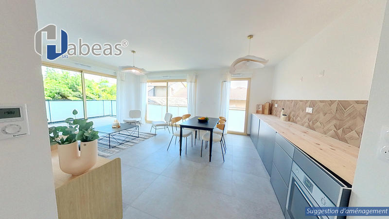 Appartement - 81 m² - 3 pièces