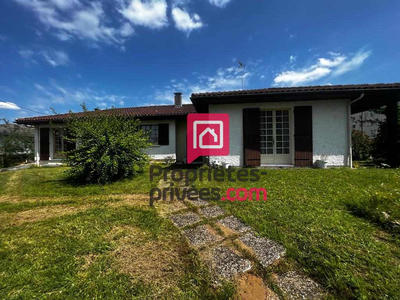 Maison - 205 m² - 8 pièces